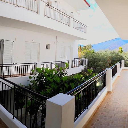 روفيس Ενοικιαζόμενα Δωμάτια Γεωργία Σταμούλου المظهر الخارجي الصورة